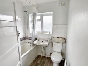 Photo 33- click for photo gallery